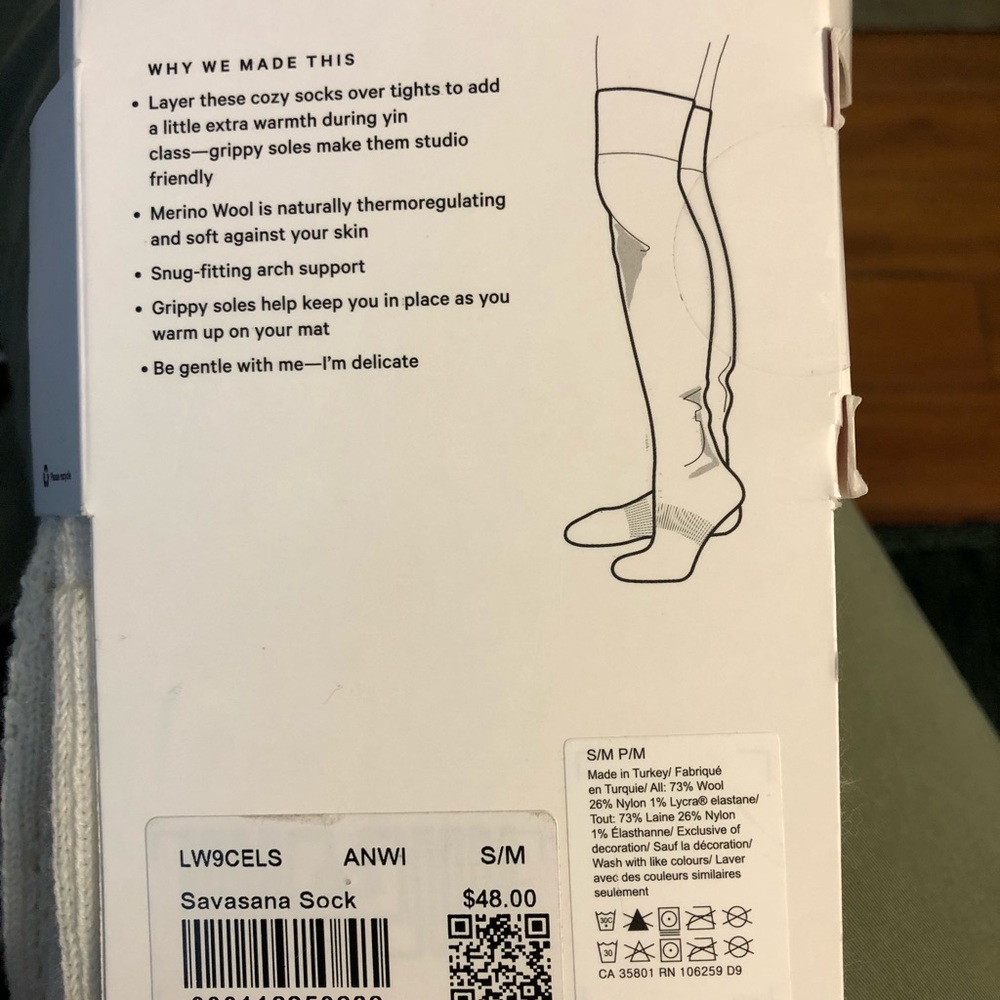 Lululemon Savasana Sock - Size S/M - Picture 6 of 16